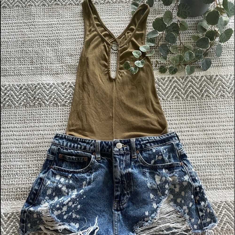 Green ribbed tank top